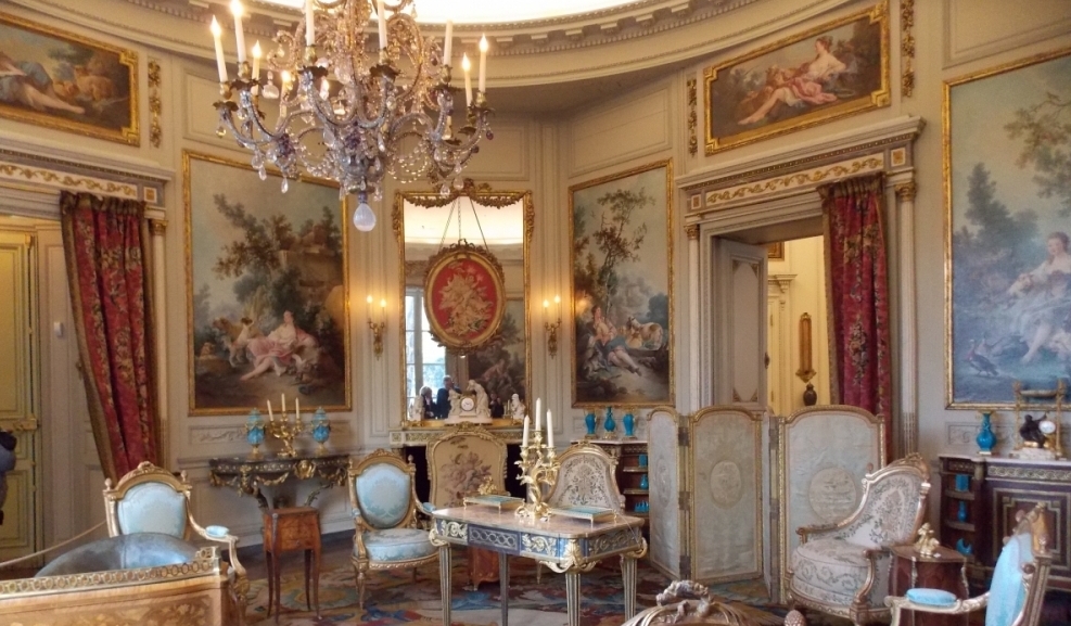 The opulent decorations in the living room, Musee Nissim de Camondo, Paris.