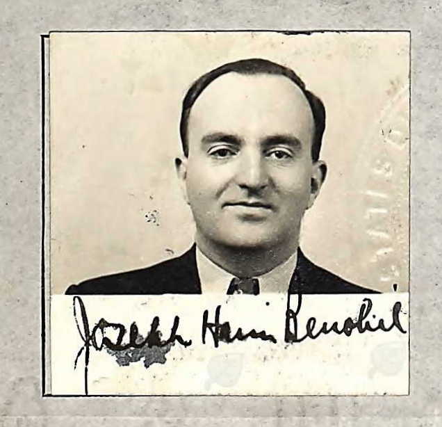 Passport photo of Joseph Haim Benoliel.
