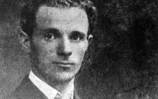 Black-and-white photo of Yitzhak Lowy as a young man